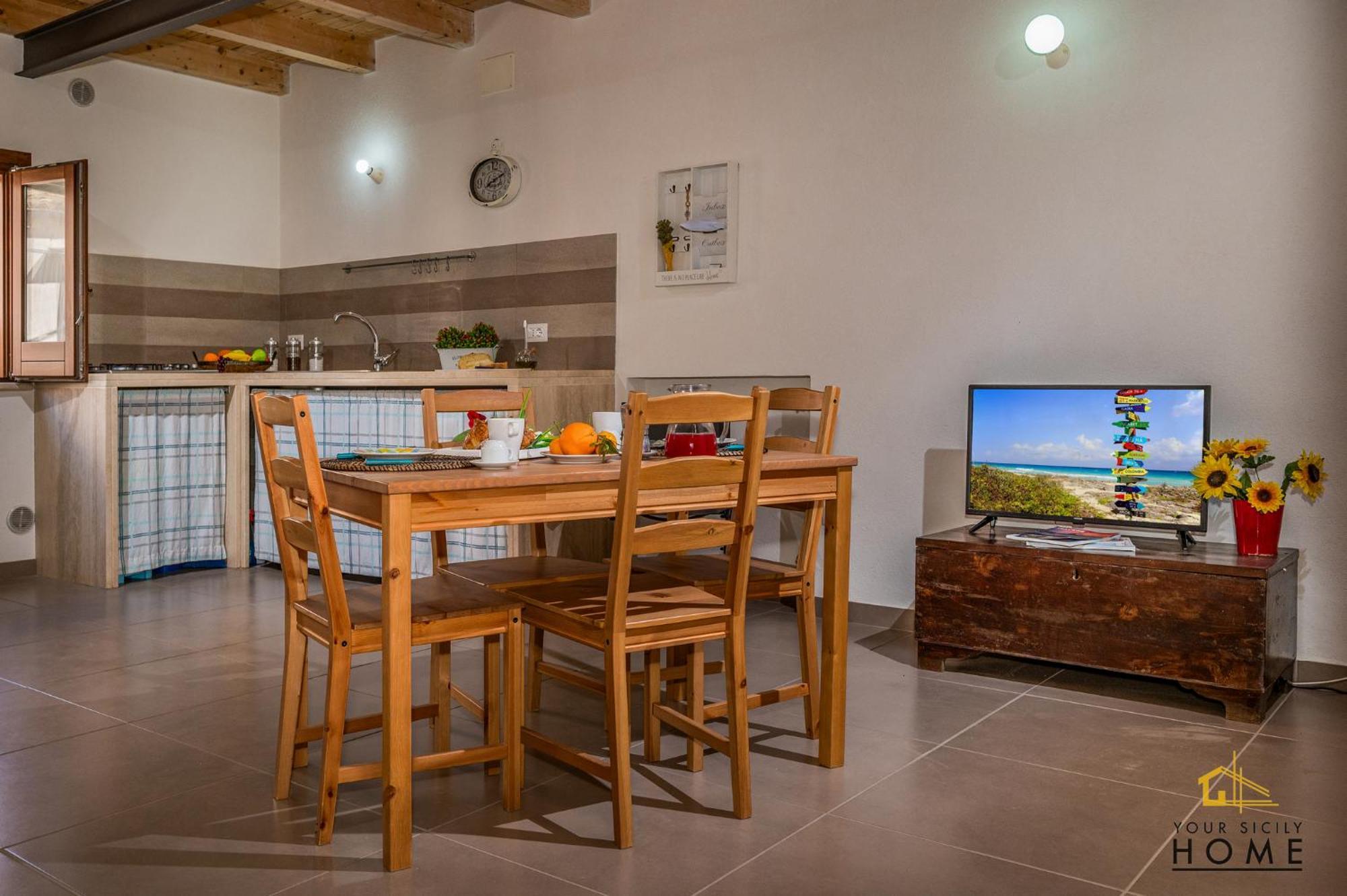 Casa Vacanze Peperoncino 카스텔라마레델골포 외부 사진