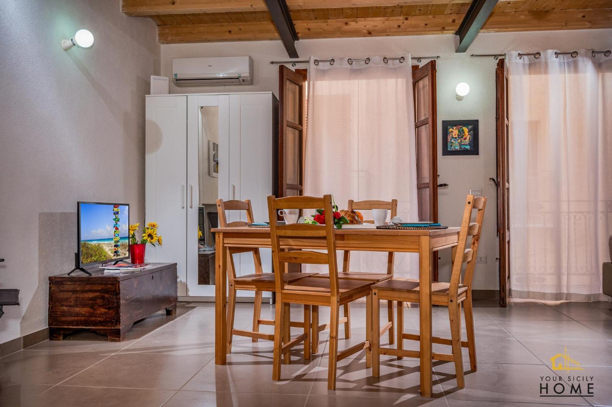 Casa Vacanze Peperoncino 카스텔라마레델골포 외부 사진
